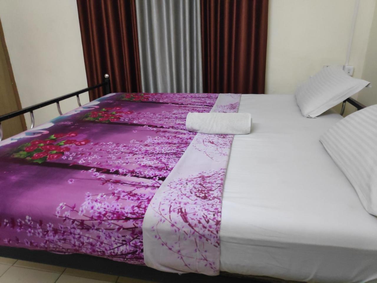 Hotel Silver Space Ernakulam Εξωτερικό φωτογραφία